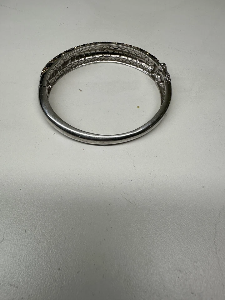 Brazalete Belle Etoile de cristal con patrón de leopardo Foto 4 de 4