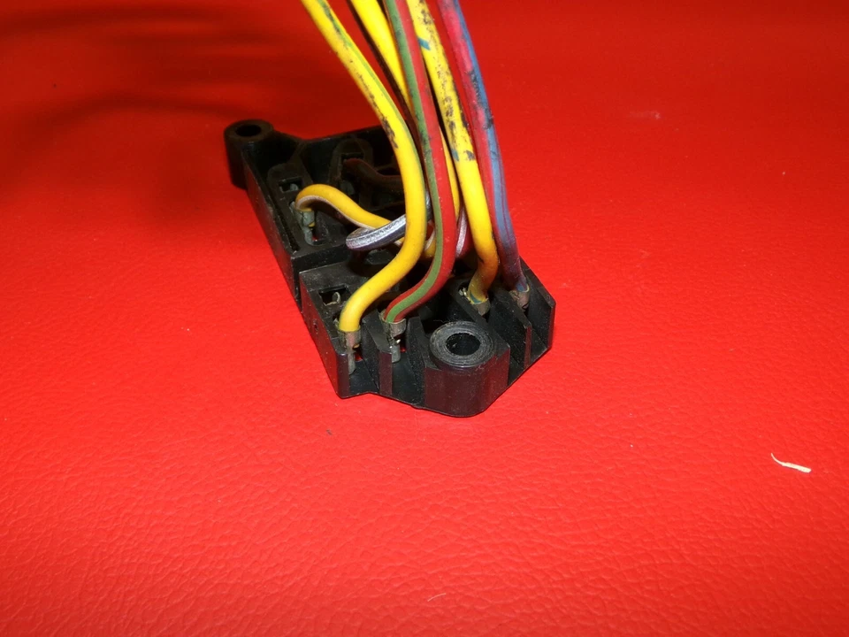 1980-89 LINCOLN TOWN CAR MARK VI OEM POWER SEAT SWITCH PIGTAIL PLUG CONNECTOR ,. Foto 4 de 4