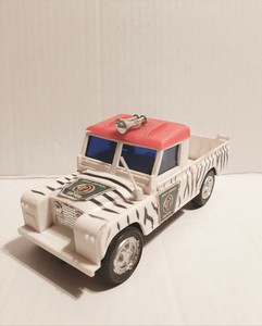 toy safari truck