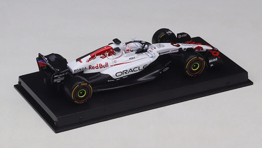 Bburago 1:43 2025 Oracle RB21 F1 Formula Red Bull Verstappen Yuki Tsunoda Car - Image 4 of 4