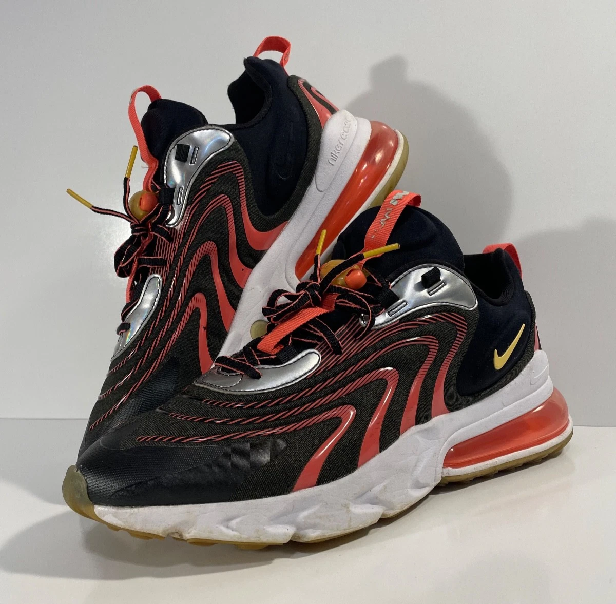 Nike Mens Sz 12 Air Max 270 React ENG Black Topaz Gold Alien 