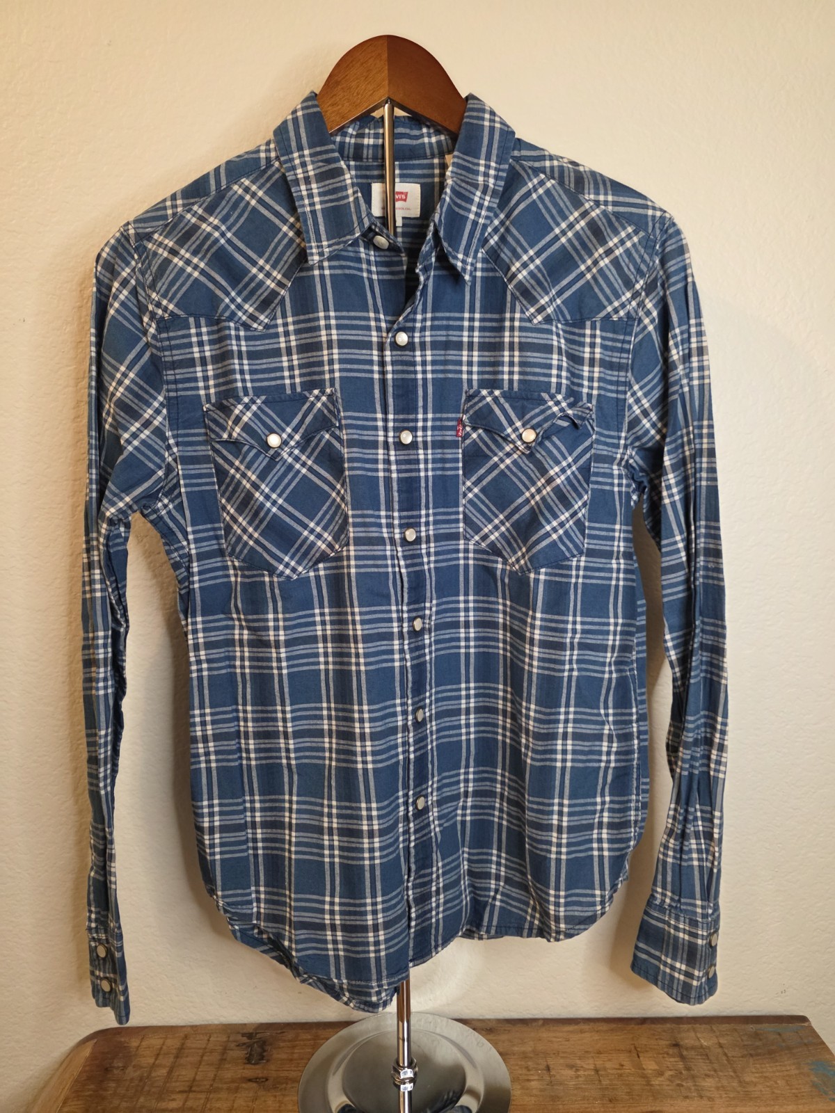 Levi's Long Sleeve Blue White Plaid Pearl Snaps Small