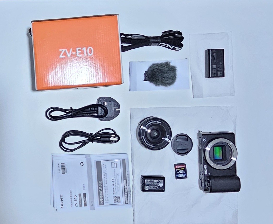 Sony ZV-E10 4K Mirrorless Camera  16-50mm  Lens BOXED