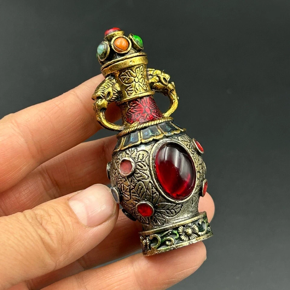 Conjunto de corpo chinês antigo de bronze high-end com garrafa de rapé gema vermelha - Imagem 3 de 4