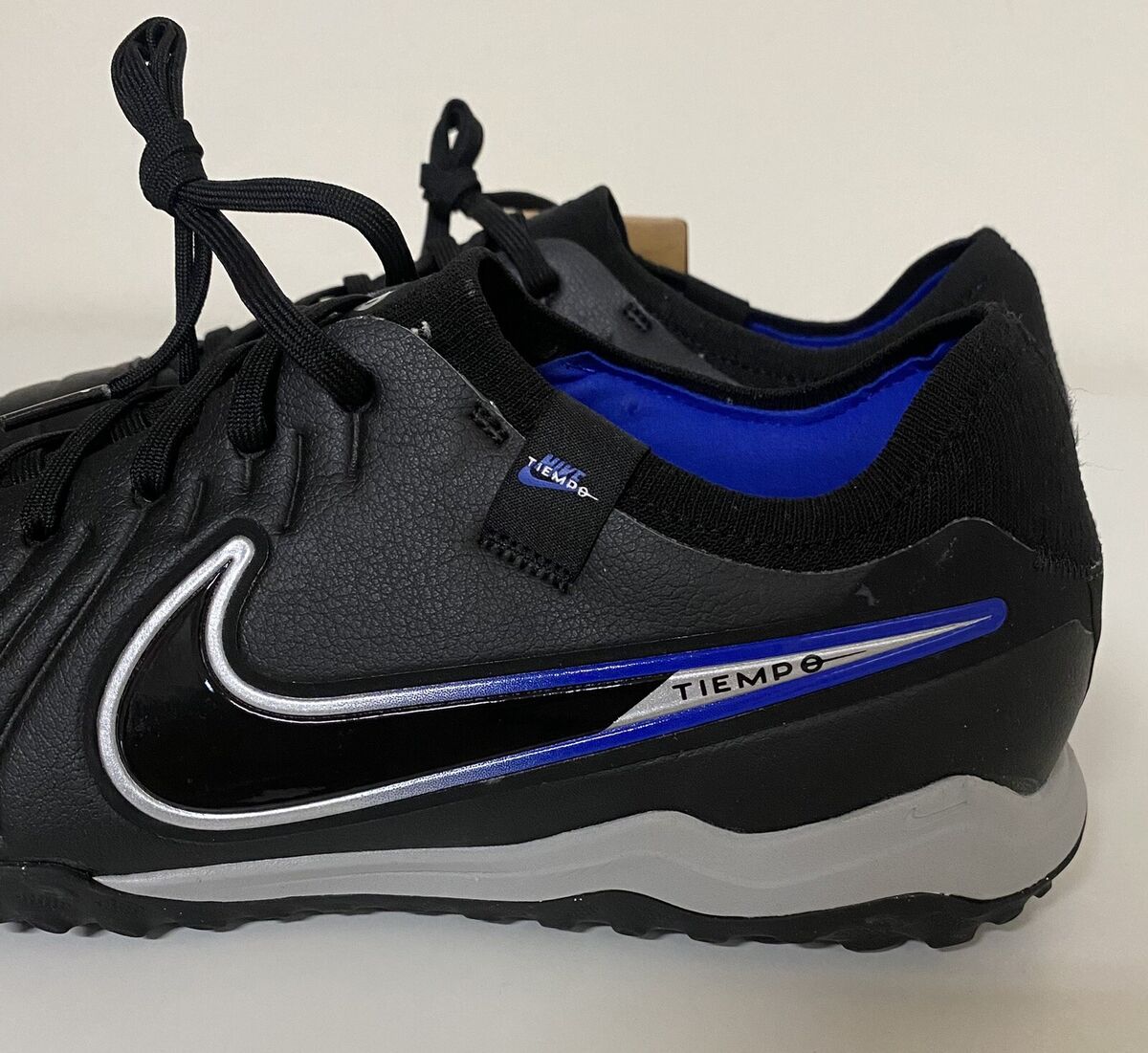 Nike Tiempo Legend 10 Pro TF Mens Sz 12 Black Blue Turf Nike Tiempo Legend 10 Pro TF Mens Sz 12 Black Blue Turf