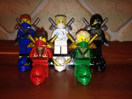 5x Lego® Ninjago™ Figuren Figur Ninja Lloyd Kai Jay Cole Zane Rebooted™ NEU - Afbeelding 1 van 12