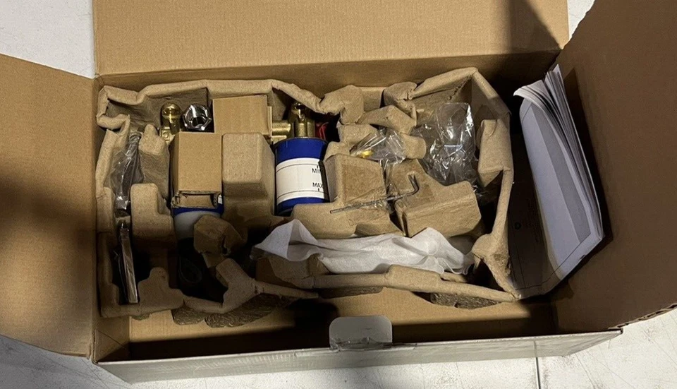 Toto TLG02311U-PN Water Faucet GR Wall-Mount Faucet Bathroom POLISHED NICKEL New - Изображение 2 из 4