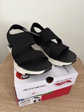 Skechers Women  s Size 8 Arch Fit Brightest Day Stretch Fit Sandals Black NEW