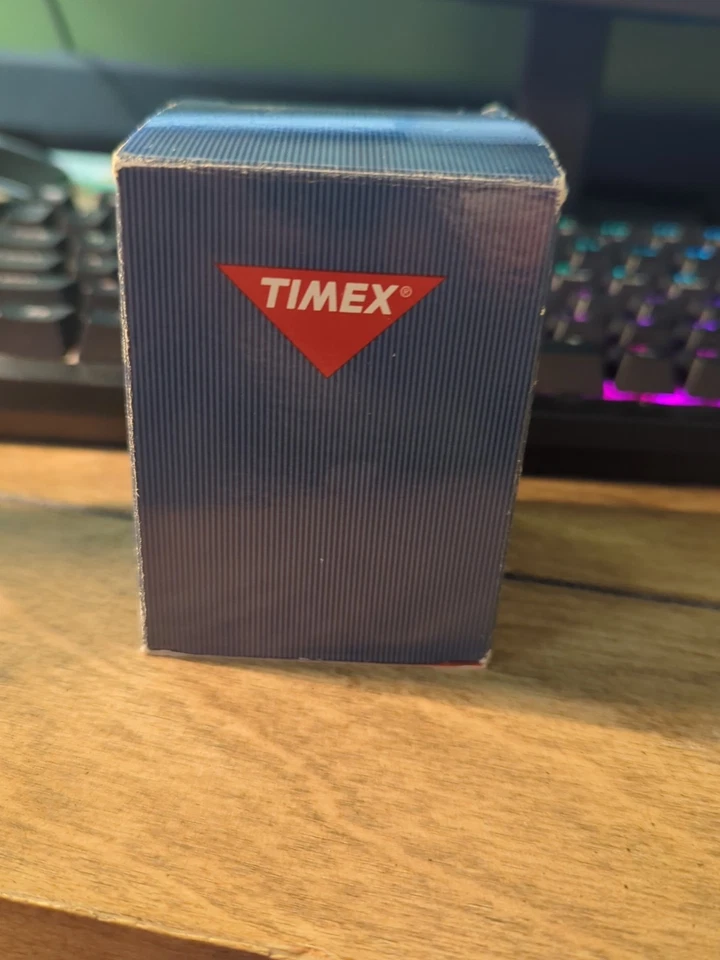 Reloj Disney Timex Vintage 26mm Blancanieves Siete Enanitos Dorado Años 90 Batería Nueva Foto 4 de 4