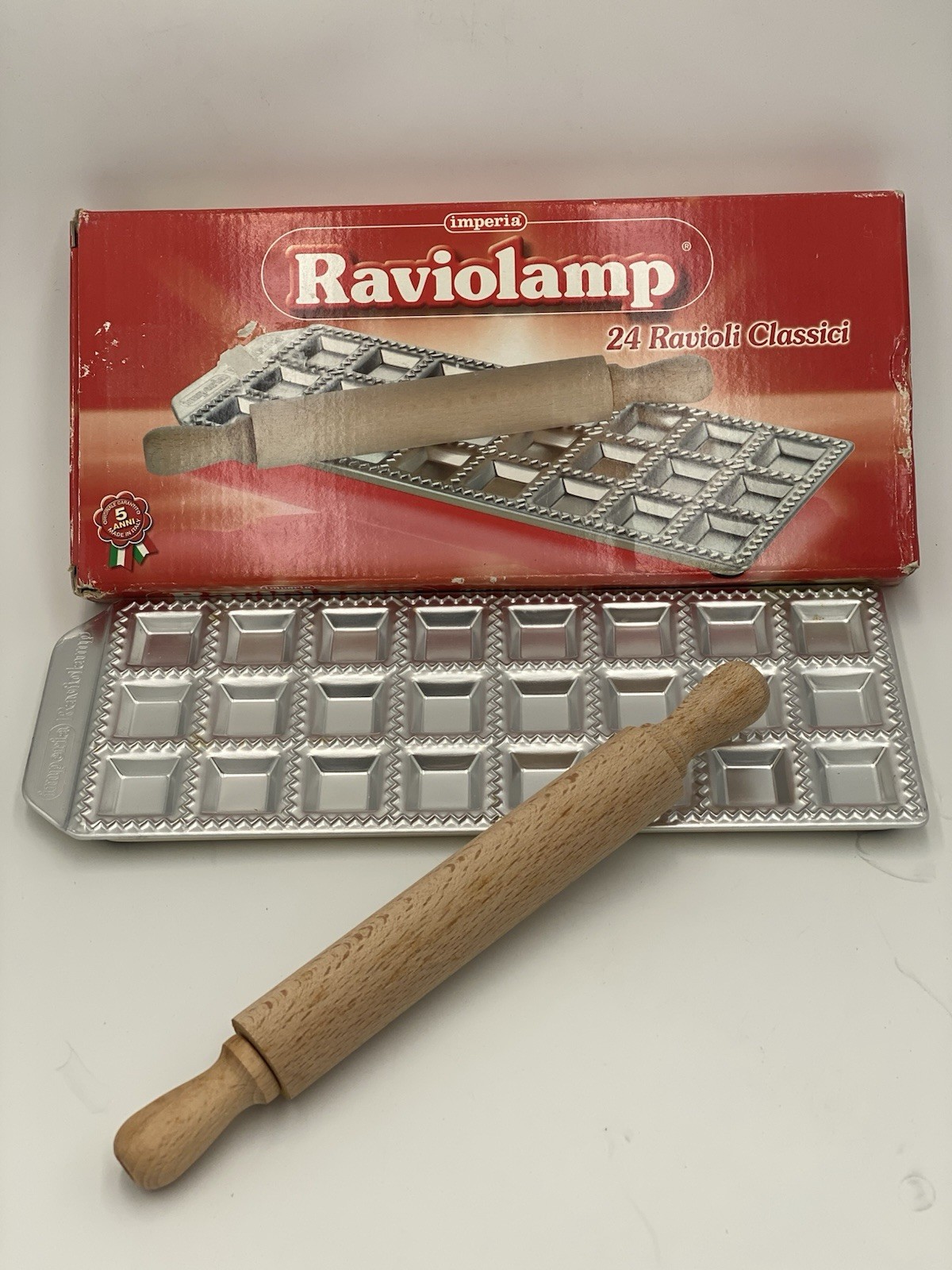 Imperia Raviolamp 24 RAVIOLI MAKER Press W/Wood Rolling Pin MR24 Made In Italy.