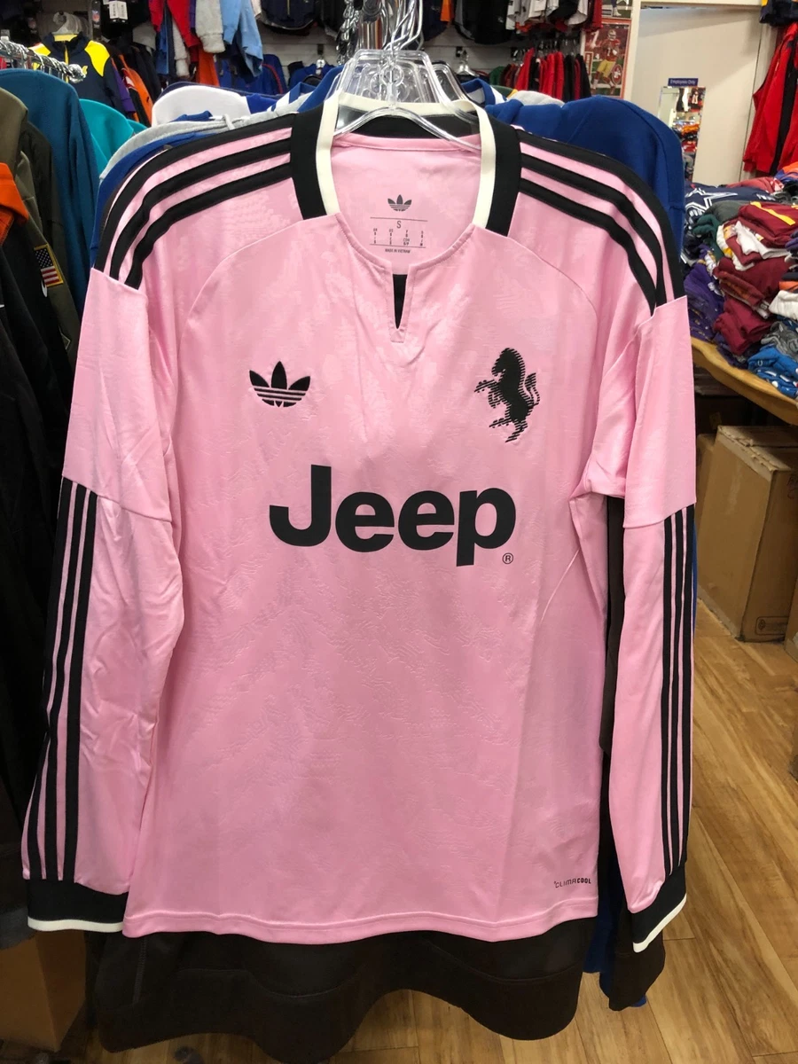 Juventus Pink Size XL International Club Soccer Fan Apparel and