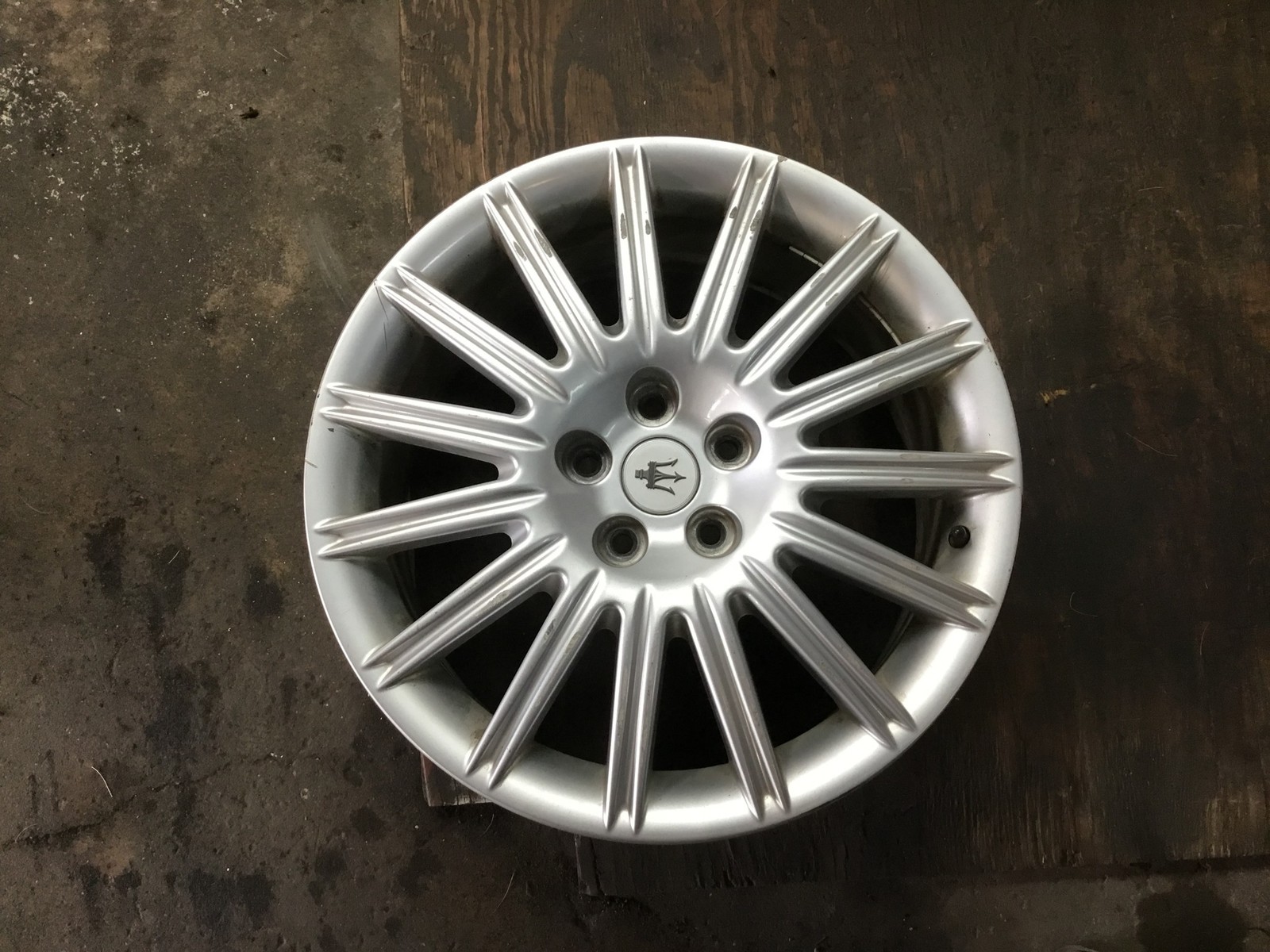 Maserati Coupe GT 2003 Front Wheel Rim R18 18x8 Size 18 Inch 02-06 ;:Y