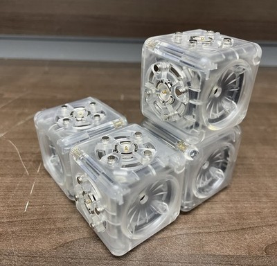 Cubelets Flashlight Cube Lot of 4