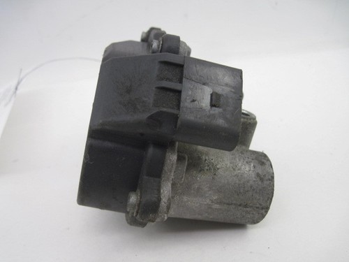 Intake Manifold Adjuster / Control Motor Volkswagen Golf Rabbit 2006 06 674053 - Picture 1 of 8