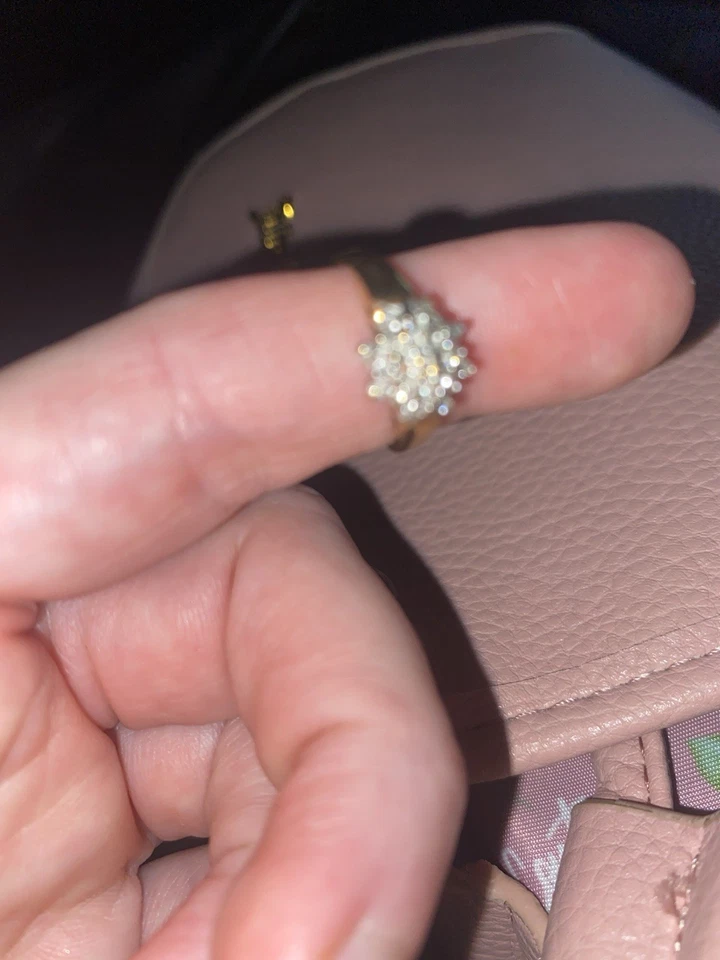 10K Diamond Cluster Ring Vintage, Size 5.5 - Image 2 of 2