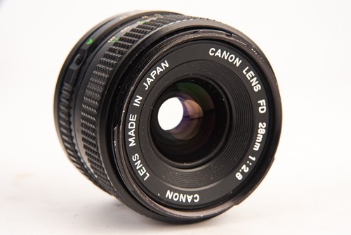 Canon FD 28mm f/2.8 MF Prime Wide Angle Lens with Both Caps Vintage V24 - Picture 2 of 9