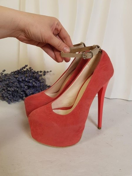 Women Karino Heels Coral Suede 35