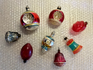 Shiny Brite Lot of 8 Vintage 1930s 1950s Mercury Glass Christmas Ornaments USA