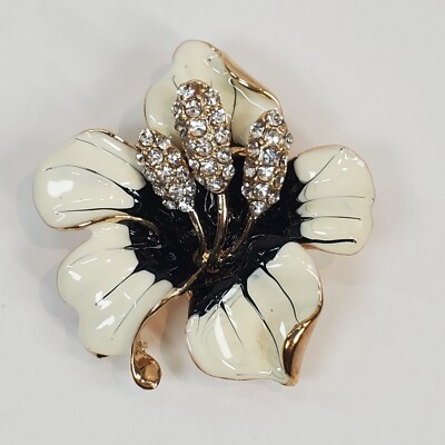 Orchid Lily Flower Gold Tone Enamel and Crystal Rhinestone Pin Badge Brooch
