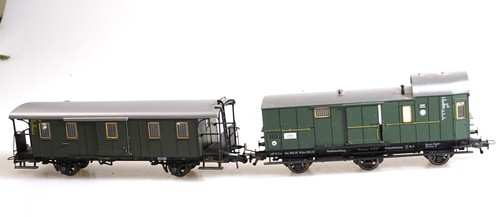 (0599) 2 Begleitwagen H0: Fleischmann PW 3 + Roco LPw 09457 | Condition: Gebraucht