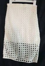 Banana Republic Women's White Eyelet Pencil Skirt Size 4