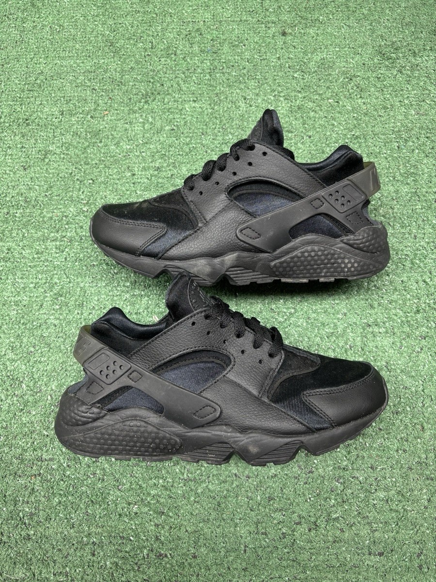 Size 8 - Nike Air Huarache Triple Black
