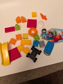 Lego Duplo 10824 Miles Space Adventure Disney - 23 pc 2016 - retired 100%