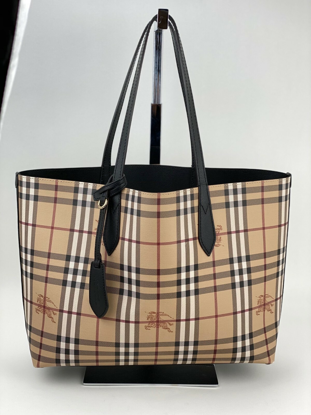 the medium reversible tote in haymarket check and leather