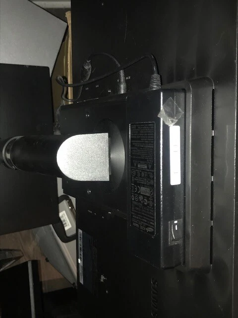 Samsung S24A650S 24' VGA DVI DisplayPort 1920x1080 Monitor With Stand & PSU - Image 3 of 4