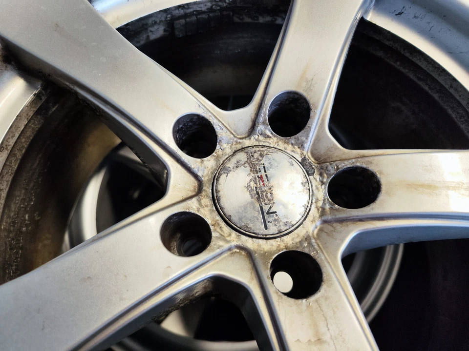 4 Winterreifen 225/55R17 17" Dezent Alufelgen KBA 47702 - Bild 4 von 4