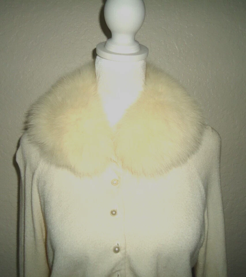 Cárdigan para mujer CYNTHIA STEFFE marfil madre perla botones piel de zorro natural talla L Foto 2 de 4