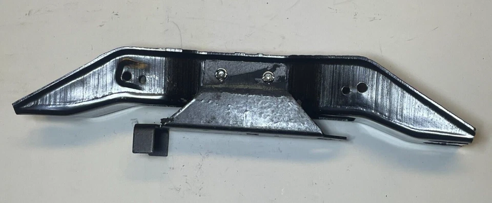 Transmission Mount for 99-04 Ford Mustang 3.8L 4.6L - Image 2 of 4