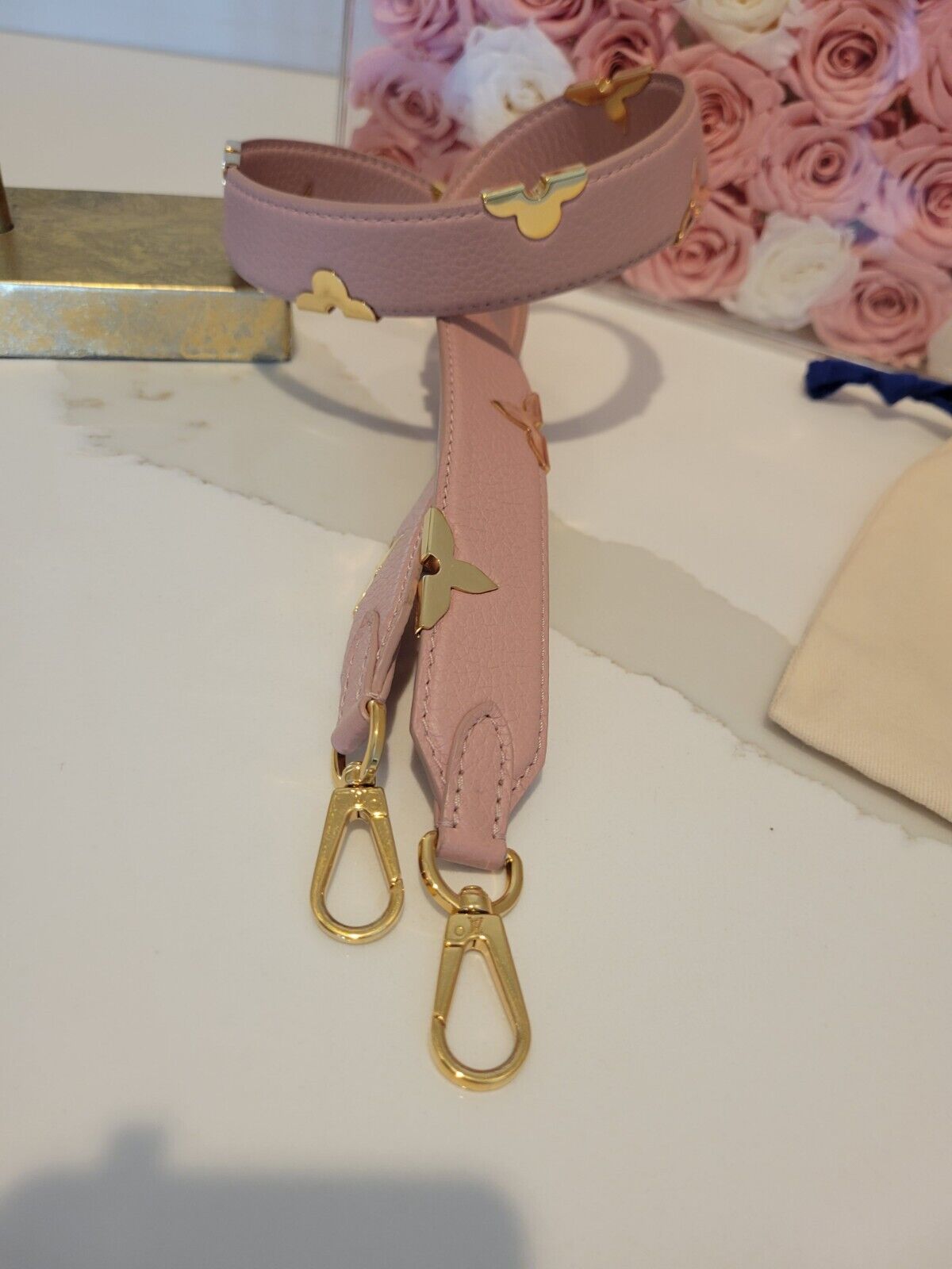 SO RARE! Louis Vuitton Pink Leather Iris Bandouli… - image 9