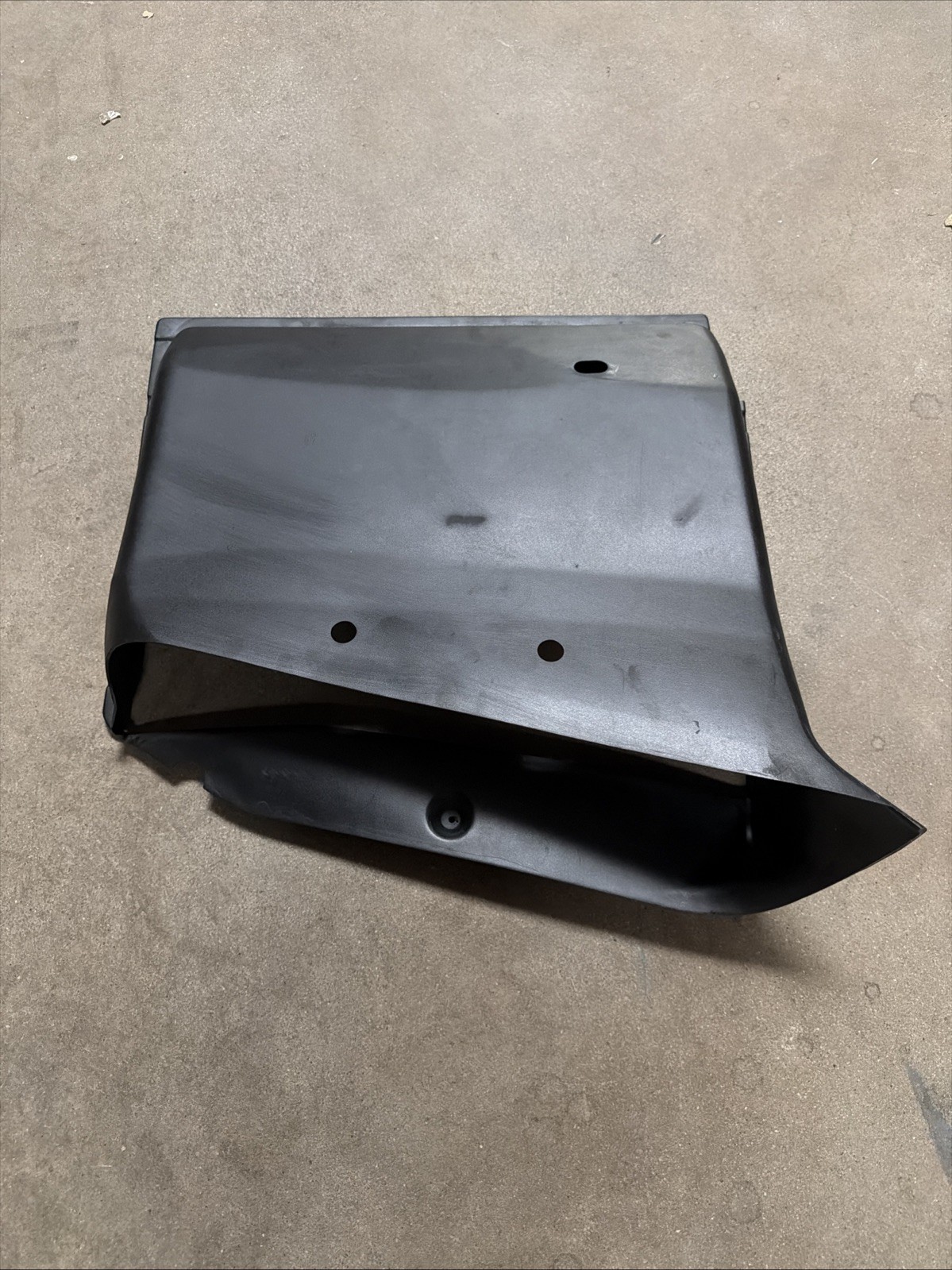 For Ferrari 458 Italia Spider Front Lower Air Duct Right Passenger 82911000
