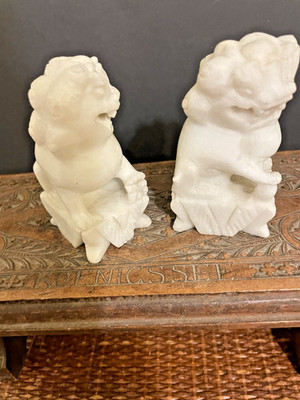 Carved White Soapstone Fu/Foo Dog Lion Figurines 4'' tall pair