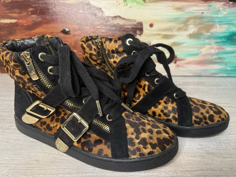 Zapatillas altas Vince Camuto para mujer estampado animal leopardo talla 8M acento dorado Foto 2 de 4
