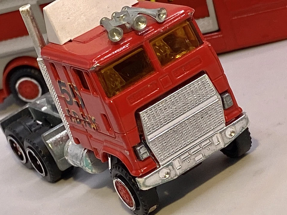 Camión y remolque Majorette🔥Kenworth F.D camión de bomberos de Nueva York - Francia 🇫🇷 1984 Foto 4 de 4