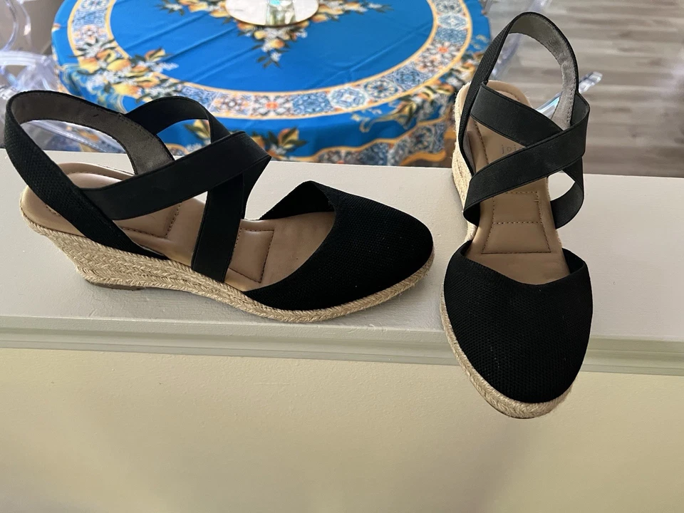 Sandalias de cuña JOIE negras con puntera cerrada correas entrecruzadas alpargata envueltas en yute, 8 Foto 4 de 4