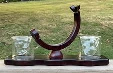 Floating Skull 2 Drink Glasses And Holder By The Wine Savant No Decanter