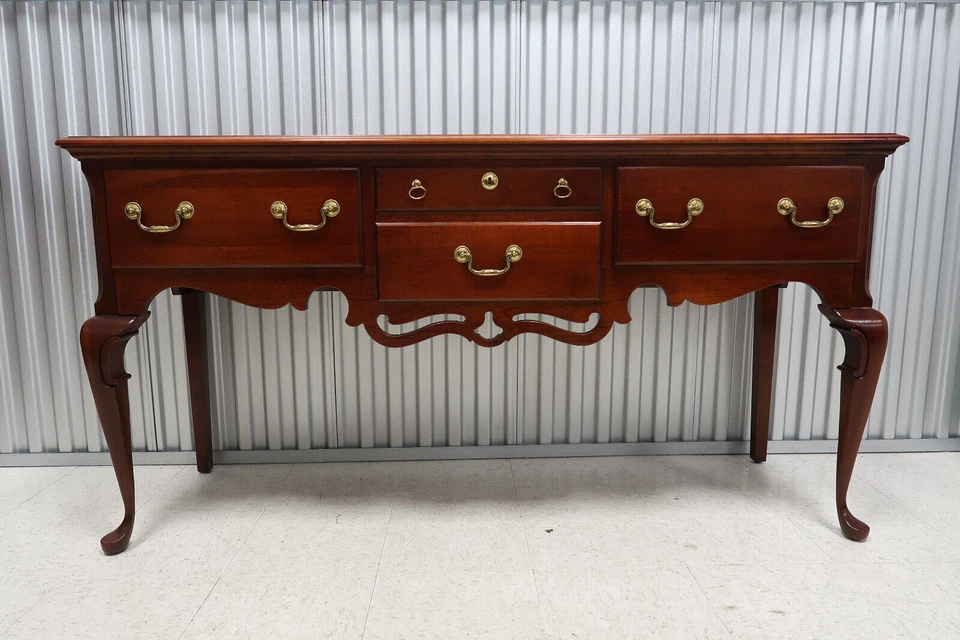 Aparador estilo Pennsylvania House Solid Cherry Queen Anne - Imagem 4 de 4