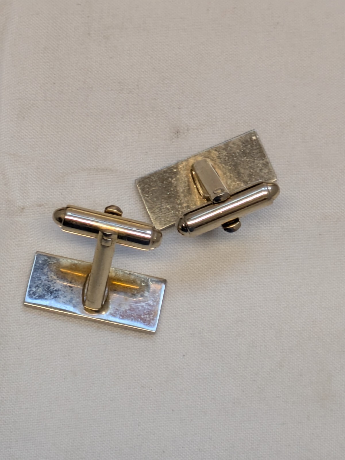 Gold Tone Rectangular Shaped Cuff Links With Bull… - image 4