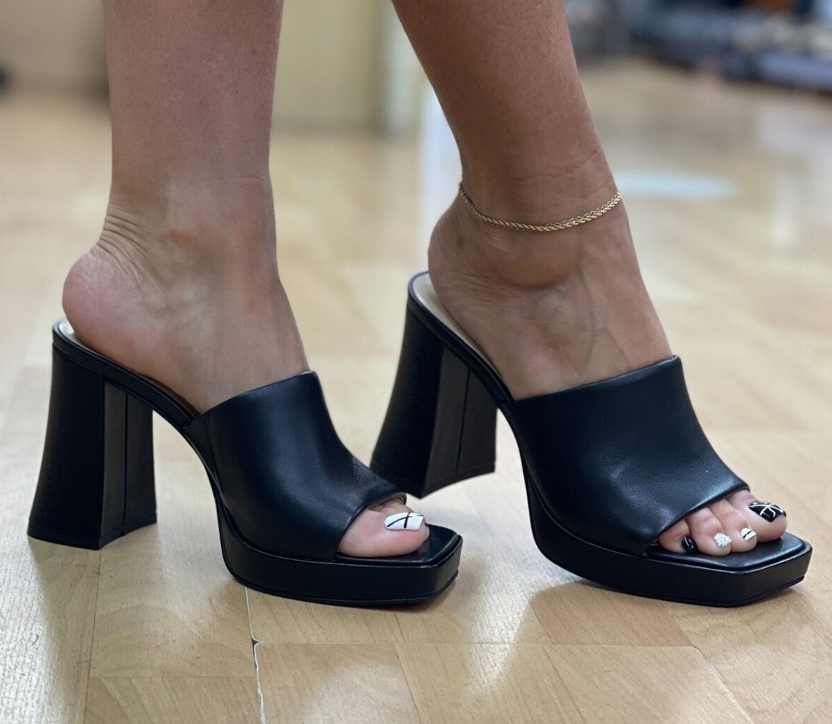 Jessica Simpson Kashet Black Leather Block Heel Platform Slip On