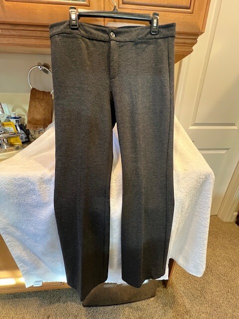 NYDJ Marilyn Straight Size 10P Women’s Pants Gray Ponte Knit Lift Tuck Stretch