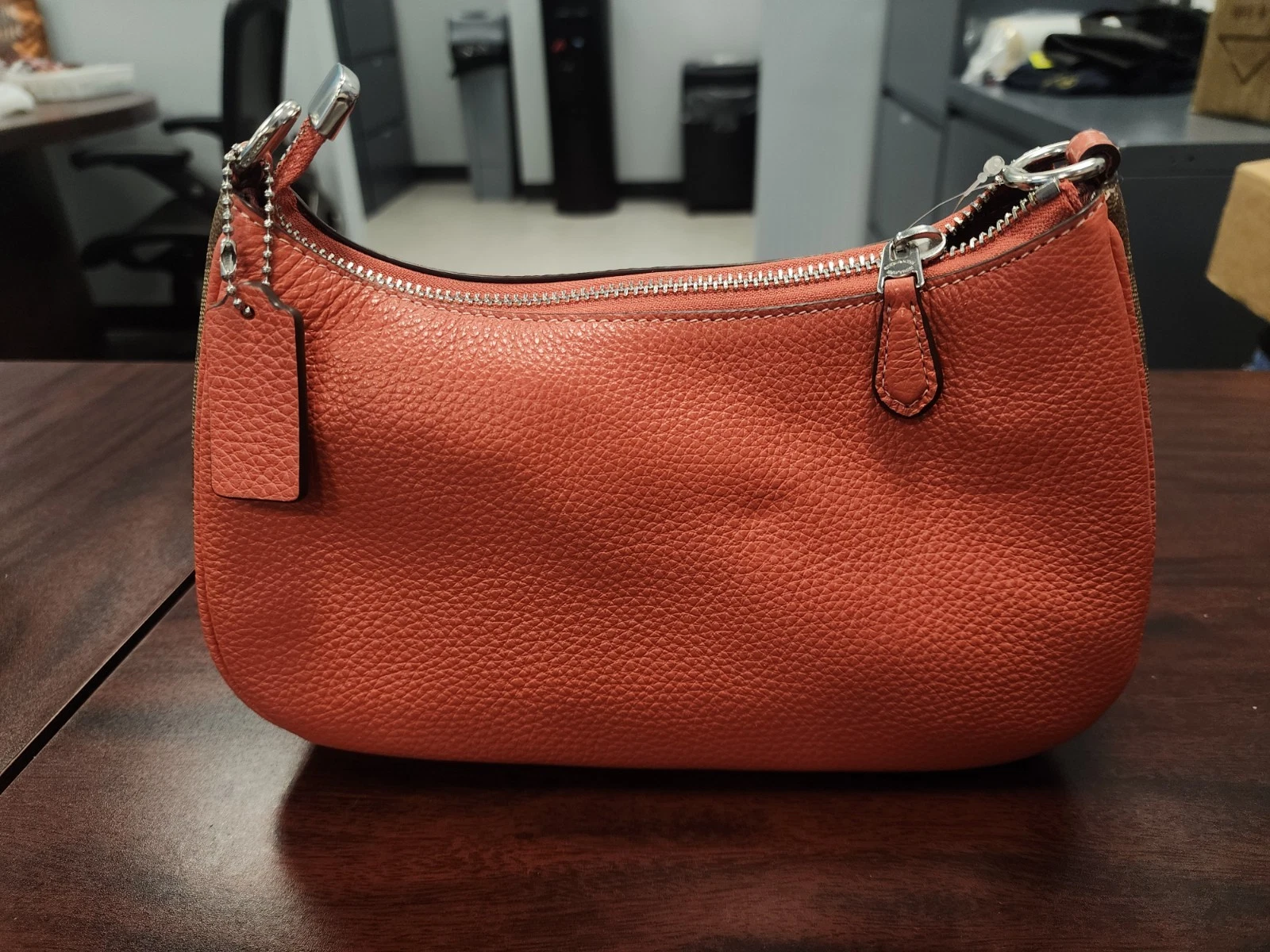 Borsa a tracolla Coach Cj590 Teri cachi mandarino nuova con etichetta