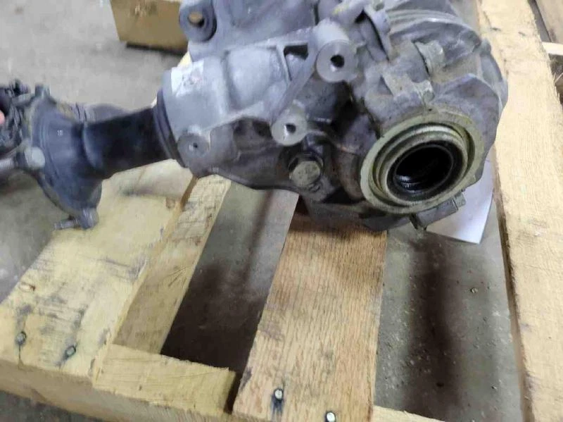 Conjunto de caja de transferencia Mazda CX-9 2016-2017 FABRICANTE DE EQUIPOS ORIGINALES  Foto 3 de 4