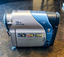 JVC Digital Video Camera Only 16x Optical Zoom No Charger Model GR-D72U Untested