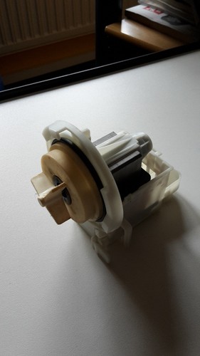 Ablaufpumpe Geschirrspüler BSH Siemens 5600.001378 Laugenpumpe