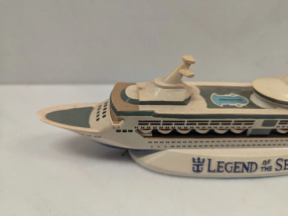 Royal Caribbean RCI LEYENDA DE LOS MARES modelo crucero recuerdo 10" COMO ESTÁ Foto 2 de 4