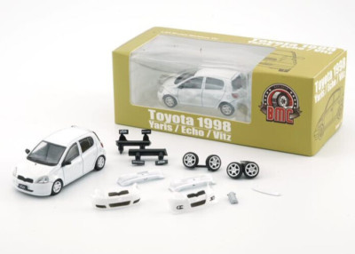 BM Creations 1998 Toyota Yaris Echo Vitz - White - RHD 1:64 Diecast Car 64B0378