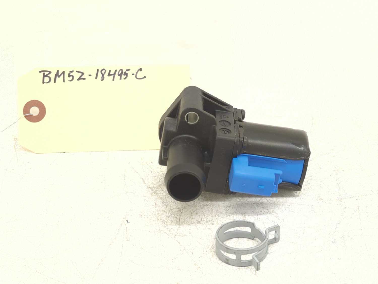 New OEM Genuine Ford Coolant Bypass Valve 20132016 Escape & more BM5Z